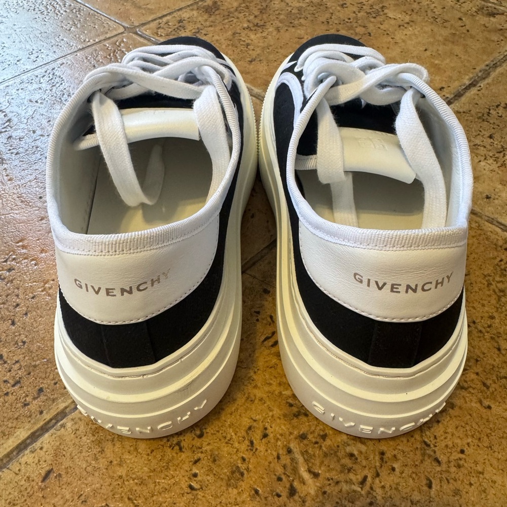Givenchy City Platform Women Sneakers - Picture 12 of 13